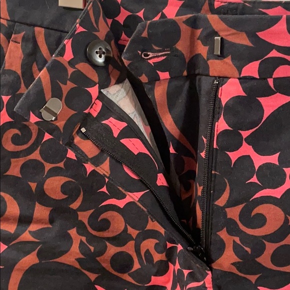 Ann Taylor Devin Fit Shorts - Picture 3 of 7